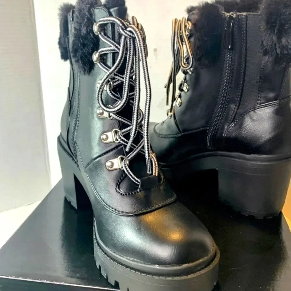 TORRID Extra wide black warm fur chunky winter Bootie (WW) 9.5 W NEW IN BOX